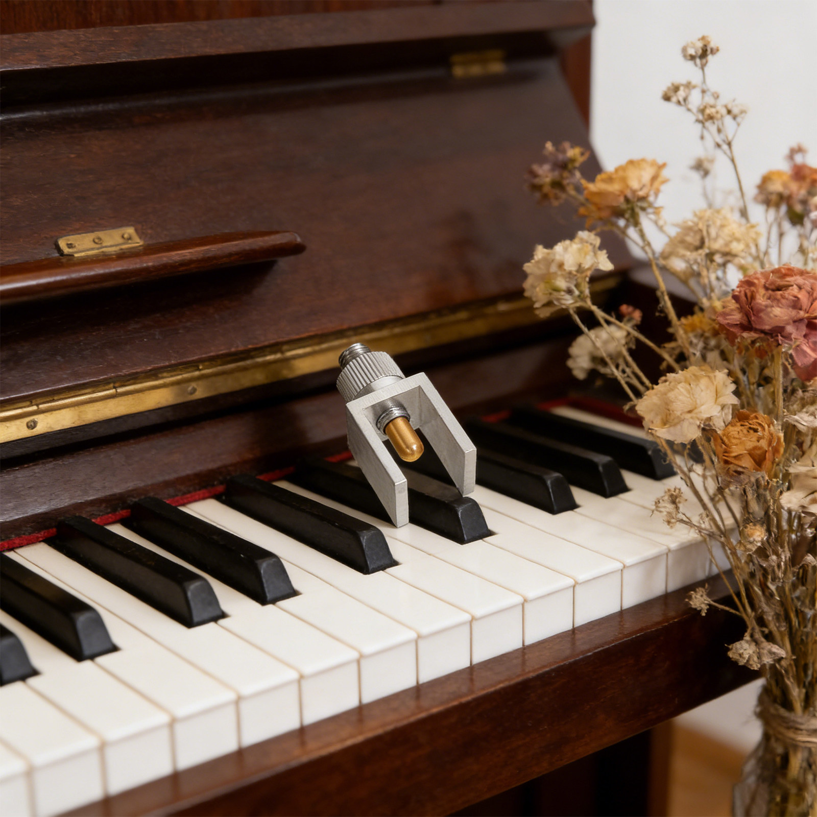 Ferramenta de Nivelamento de T - A Musical Instrument With Keys avaliação e preço